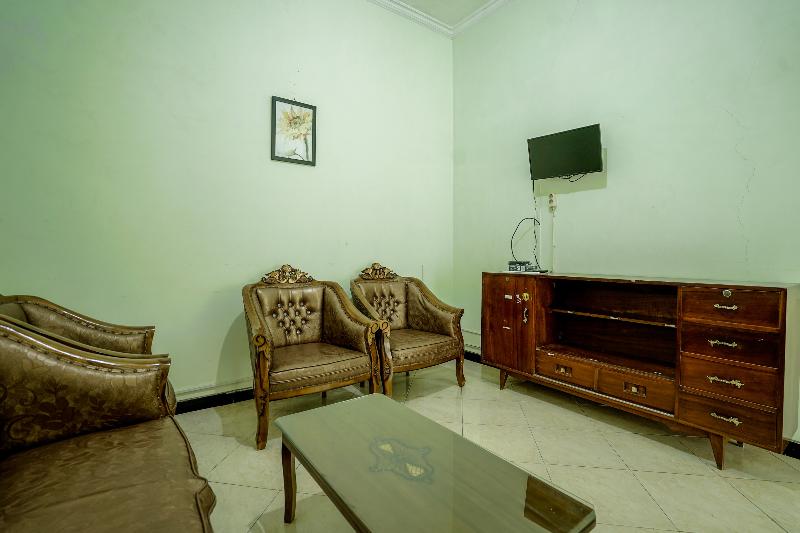 Sekar Gambir Homestay by ZUZU - Oda