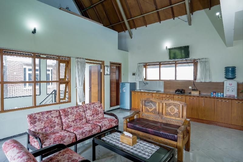 Sekar Gambir Homestay by ZUZU - Oda