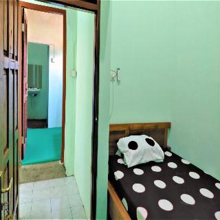 Cheap Inn by ZUZU fotoÄŸrafÄ±