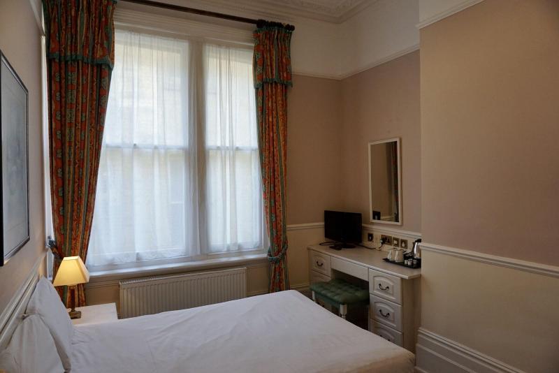 Albany, Brighton & Hove - Oda