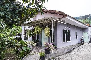 OYO Homes 90916 Eco Tourism Geopark Rajamandala Ho otel fotoğrafı