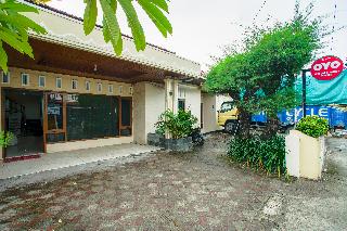 OYO 90643 Suri Guest House Syariah otel fotoğrafı