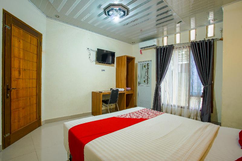 OYO 90643 Suri Guest House Syariah - Oda
