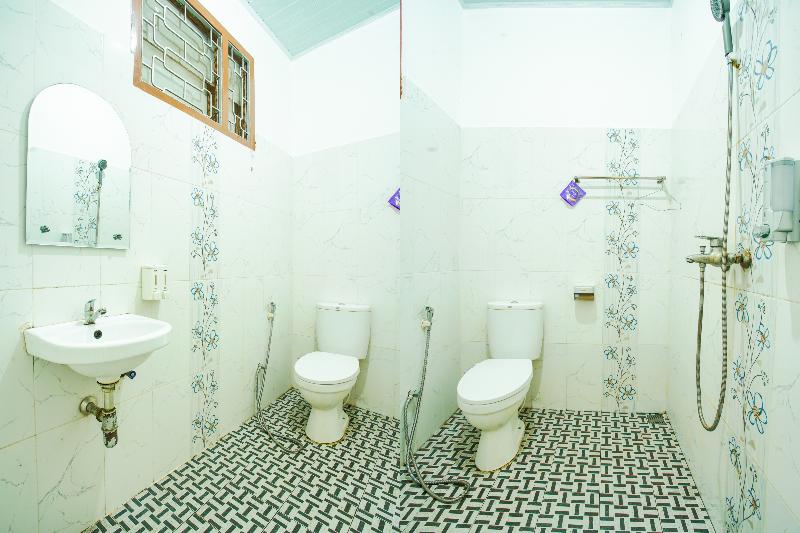 OYO 90643 Suri Guest House Syariah - Oda