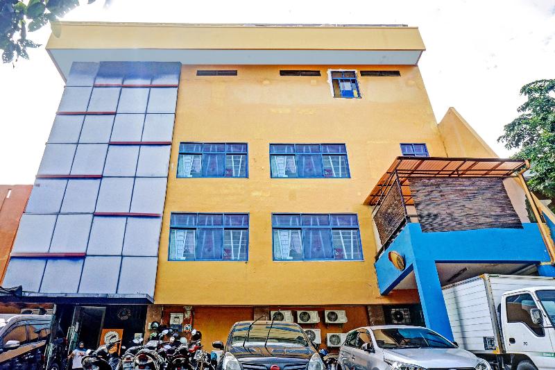 Super OYO 90692 Point Hostel - Genel