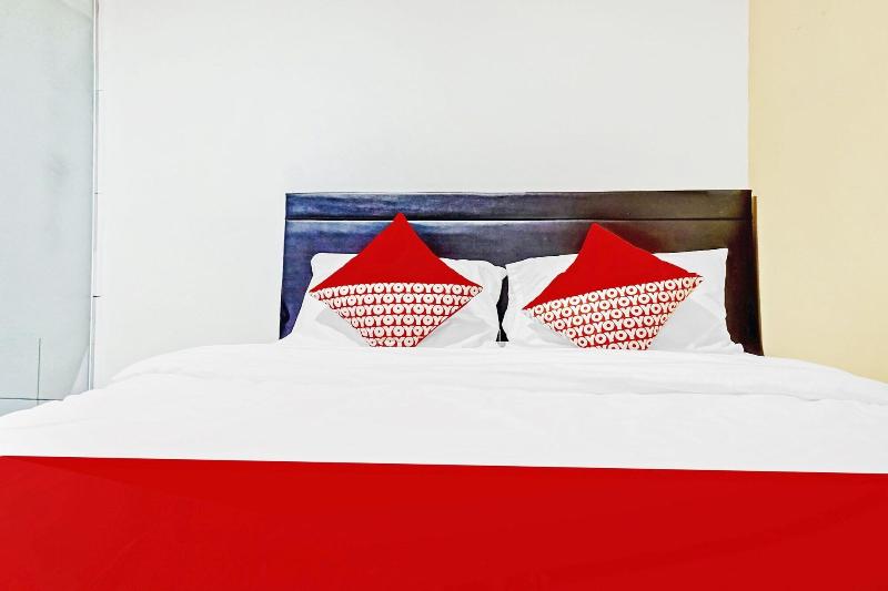 Super OYO 90692 Point Hostel - Oda