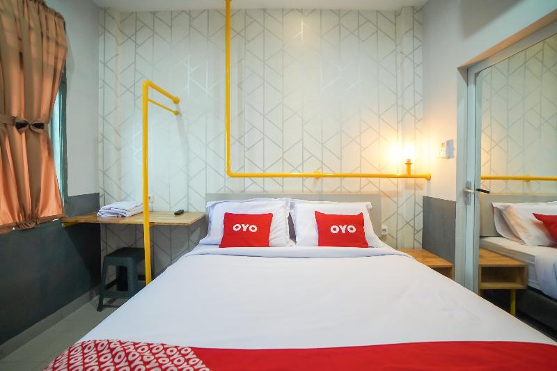 OYO 90874 Millenium Inn 2 - Oda