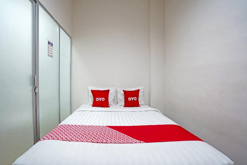 OYO Flagship 90890 Bratang Gede Residence - Oda