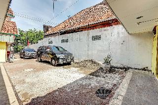 OYO Flagship 90717 Hotel Kalimantan Surabaya fotoÄŸrafÄ±