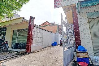 OYO Flagship 90717 Hotel Kalimantan Surabaya fotoÄŸrafÄ±
