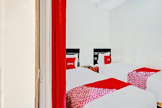 OYO Flagship 90717 Hotel Kalimantan Surabaya fotoÄŸrafÄ±