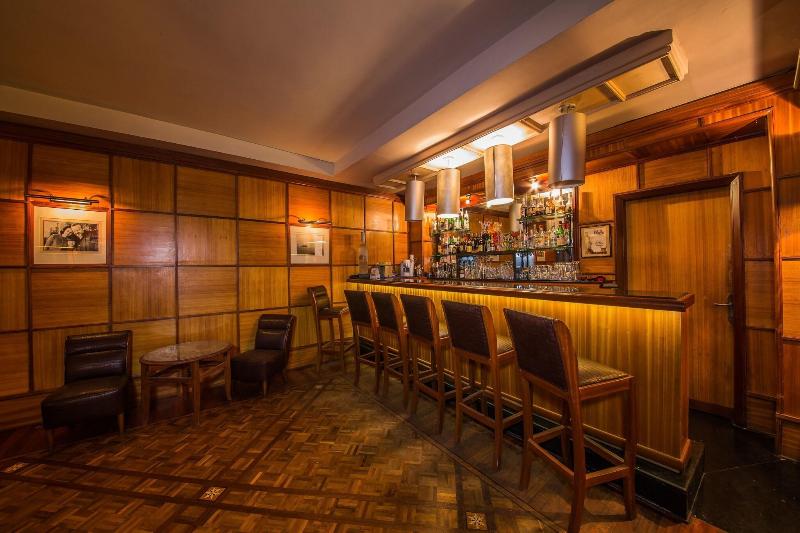Des Iles - Bar
