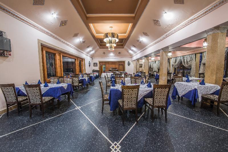 Des Iles - Restoran