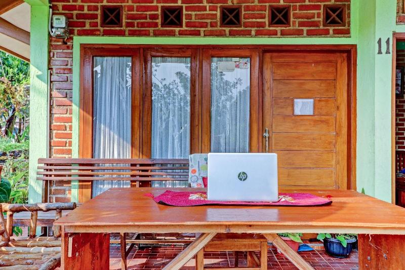 OYO Homes 90849 Cibeunying Homestay Cibodas Mariba - Lobi