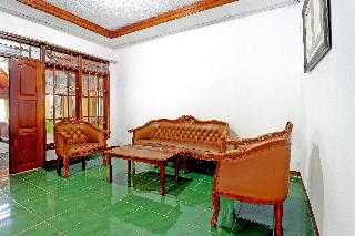 OYO Homes 90849 Cibeunying Homestay Cibodas Mariba fotoÄŸrafÄ±