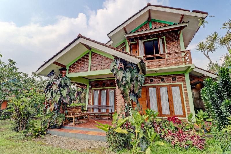 OYO Homes 90849 Cibeunying Homestay Cibodas Mariba - Genel
