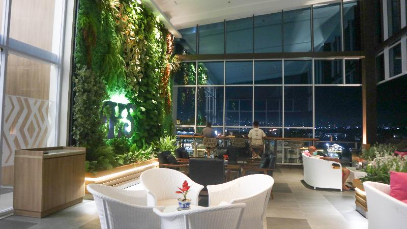 Hotel Santika Bukittinggi - Teras