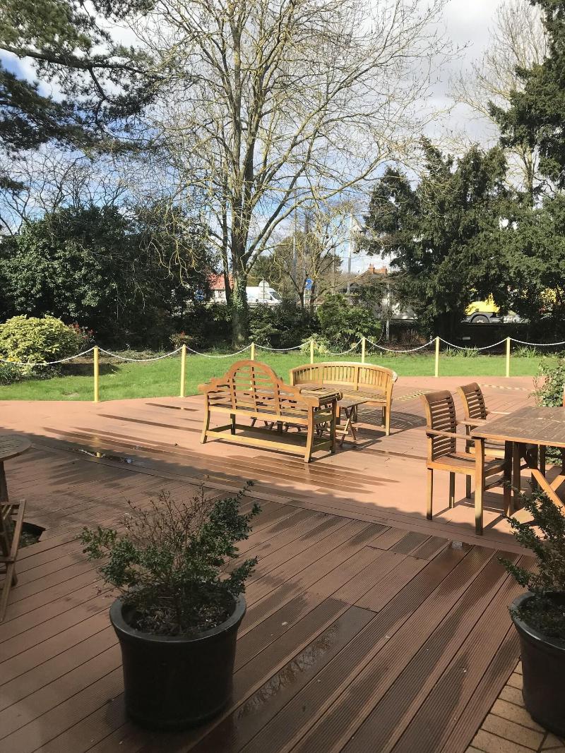 OYO The Rivenhall Hotel in Witham, Chelmsford - Teras