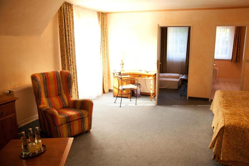 Hotel Restaurant Jagdhof - Oda