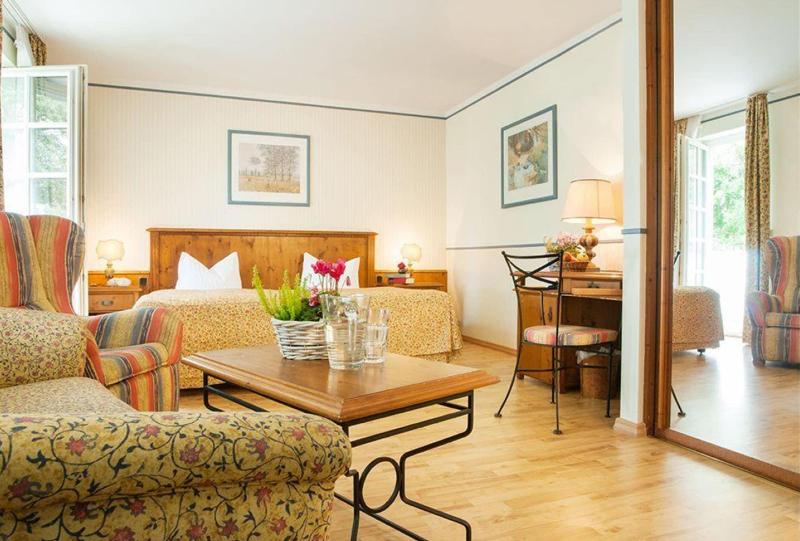 Hotel Restaurant Jagdhof - Oda