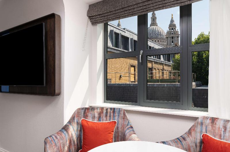 St Paul's London Curio Collection - Oda