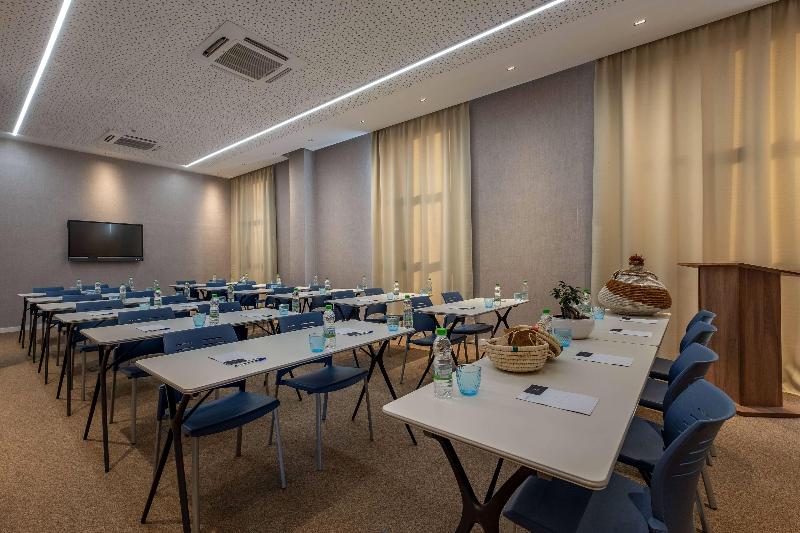 Occidental Tanger - Toplantı