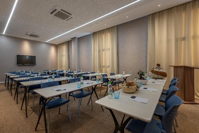 Occidental Tanger - Toplantı