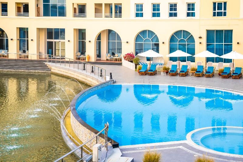 Millennium Lakeview Hotel - Havuz