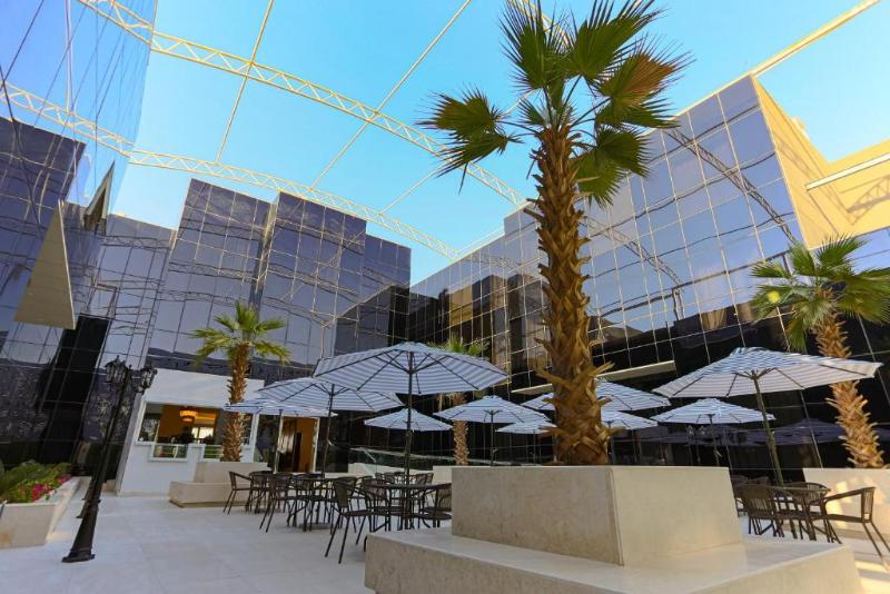 Sarwat Park Hotel Riyadh-Diplomatic Quarter - Restoran