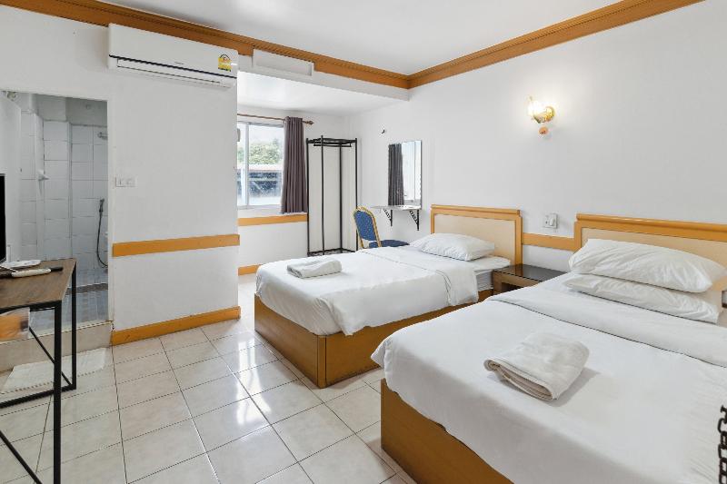 Phu Inn Hotel by ZUZU - Oda