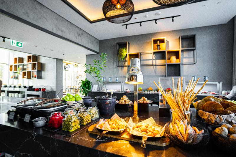 Movenpick Jumeirah Village Triangle - Restoran