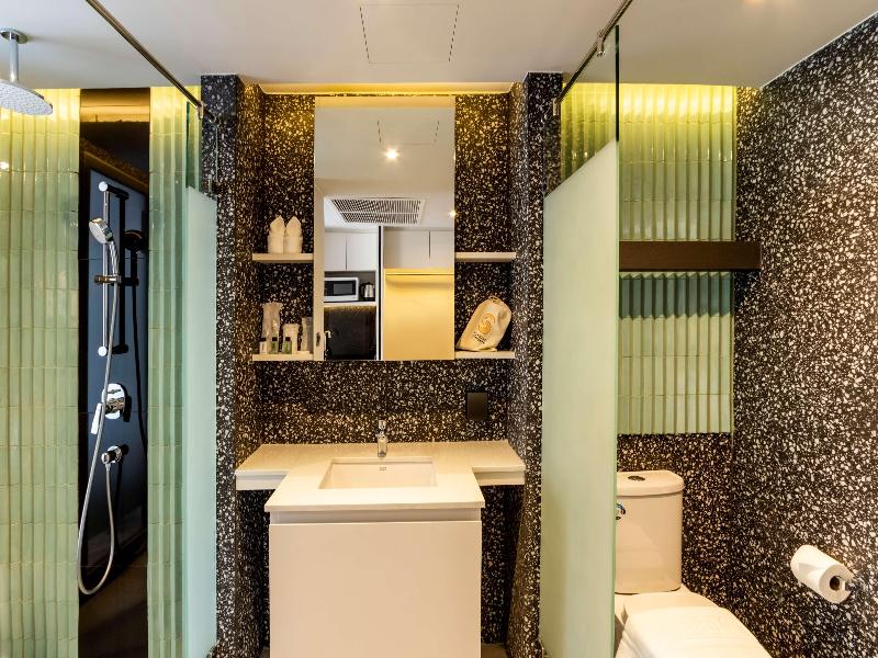 Seekers Finders Rama IV Hotel, SureStay Collection - Oda