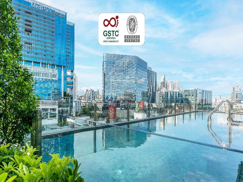 Seekers Finders Rama IV Hotel, SureStay Collection - Havuz