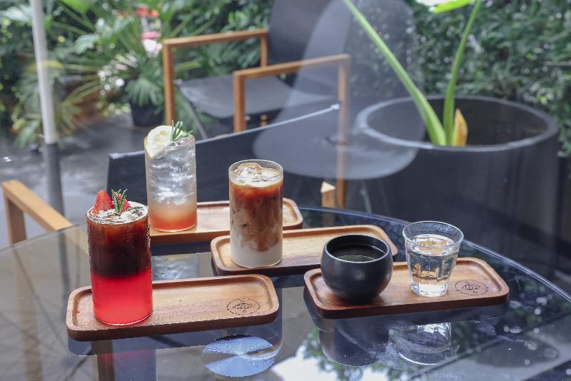 Seekers Finders Rama IV Hotel, SureStay Collection - Restoran