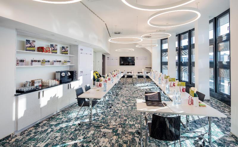 ARCOTEL Donauzentrum - Toplantı