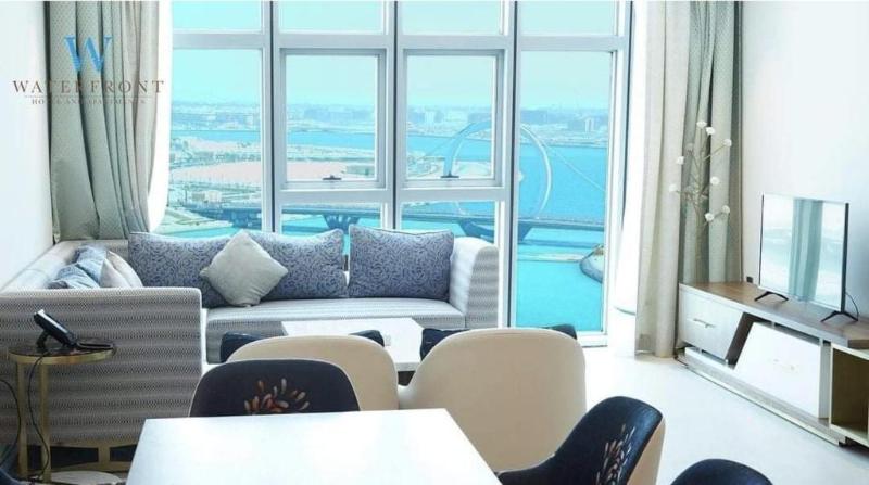Waterfront Hotel and Apartment - Lobi