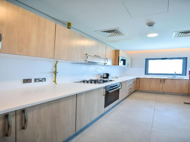 Waterfront Hotel and Apartment - Oda