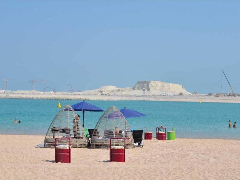 Waterfront Hotel and Apartment - Plaj