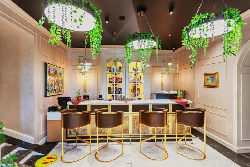 Ivy Garden Hotel - Lobi