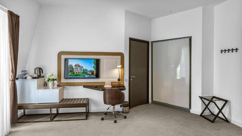 Ivy Garden Hotel - Oda