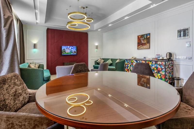 Ivy Garden Hotel - Oda