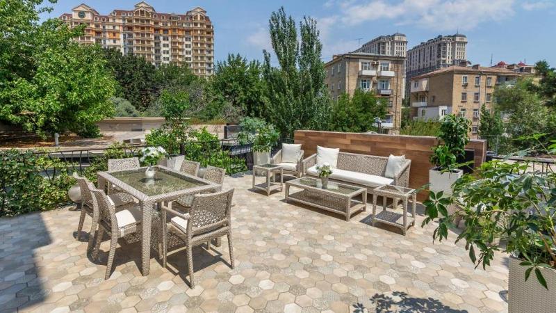 Ivy Garden Hotel - Teras