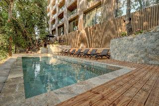 Umani Hotel & Beach