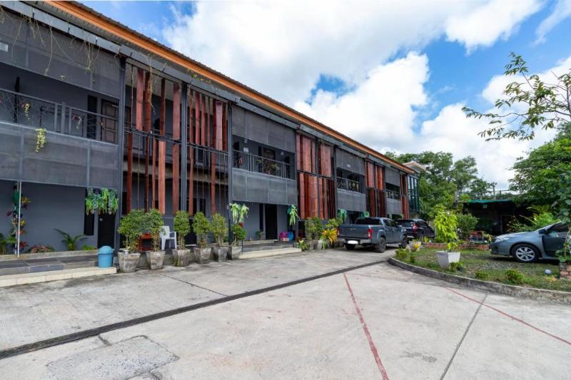 CS Klongtoey Grand Resort by ZUZU - Genel