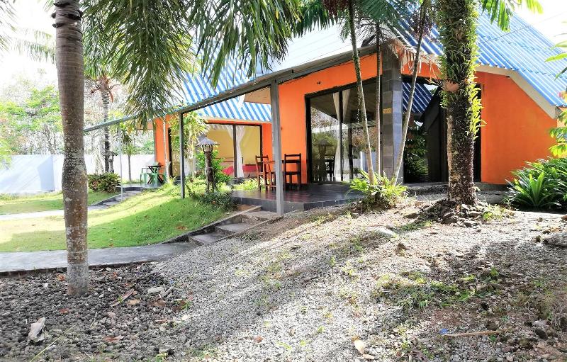 Phurafa Resort by ZUZU - Lobi