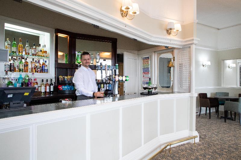 Marine Hotel - Bar