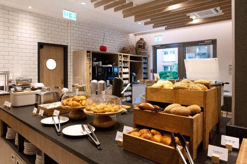 Holiday Inn Express Furth - Restoran