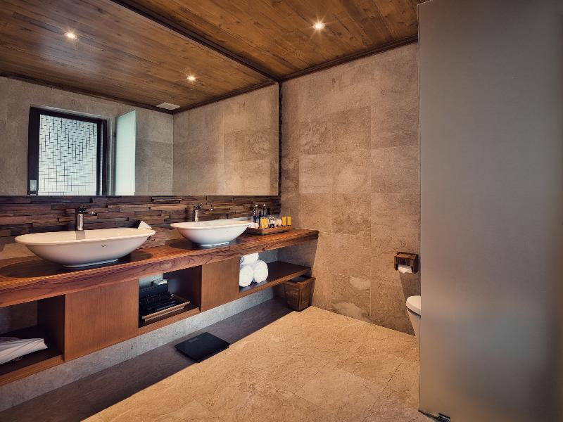 Elevate Bali - Oda