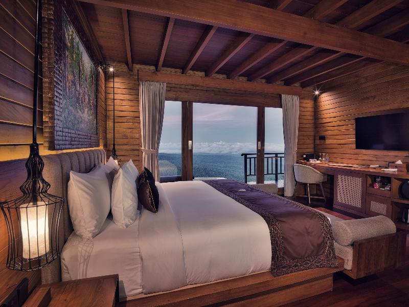 Elevate Bali - Oda