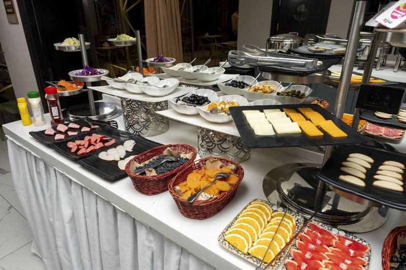 Port Rivoli Hotel Baku - Restoran